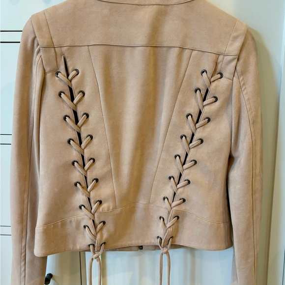 Mural blush pink, suede like cropped jacket with details. Size XS. - Picture 2 of 2